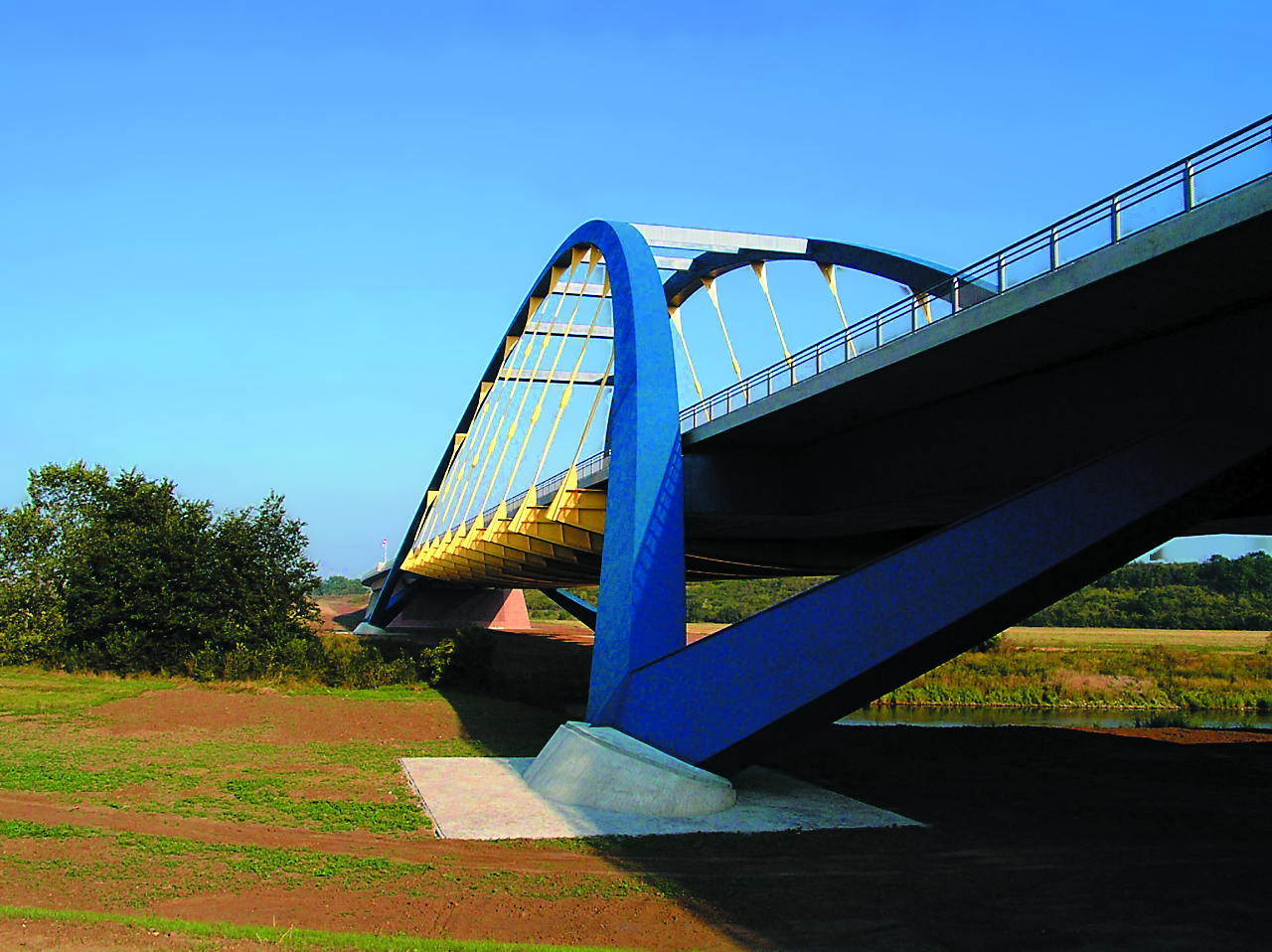 Saalebrücke, Beesedau