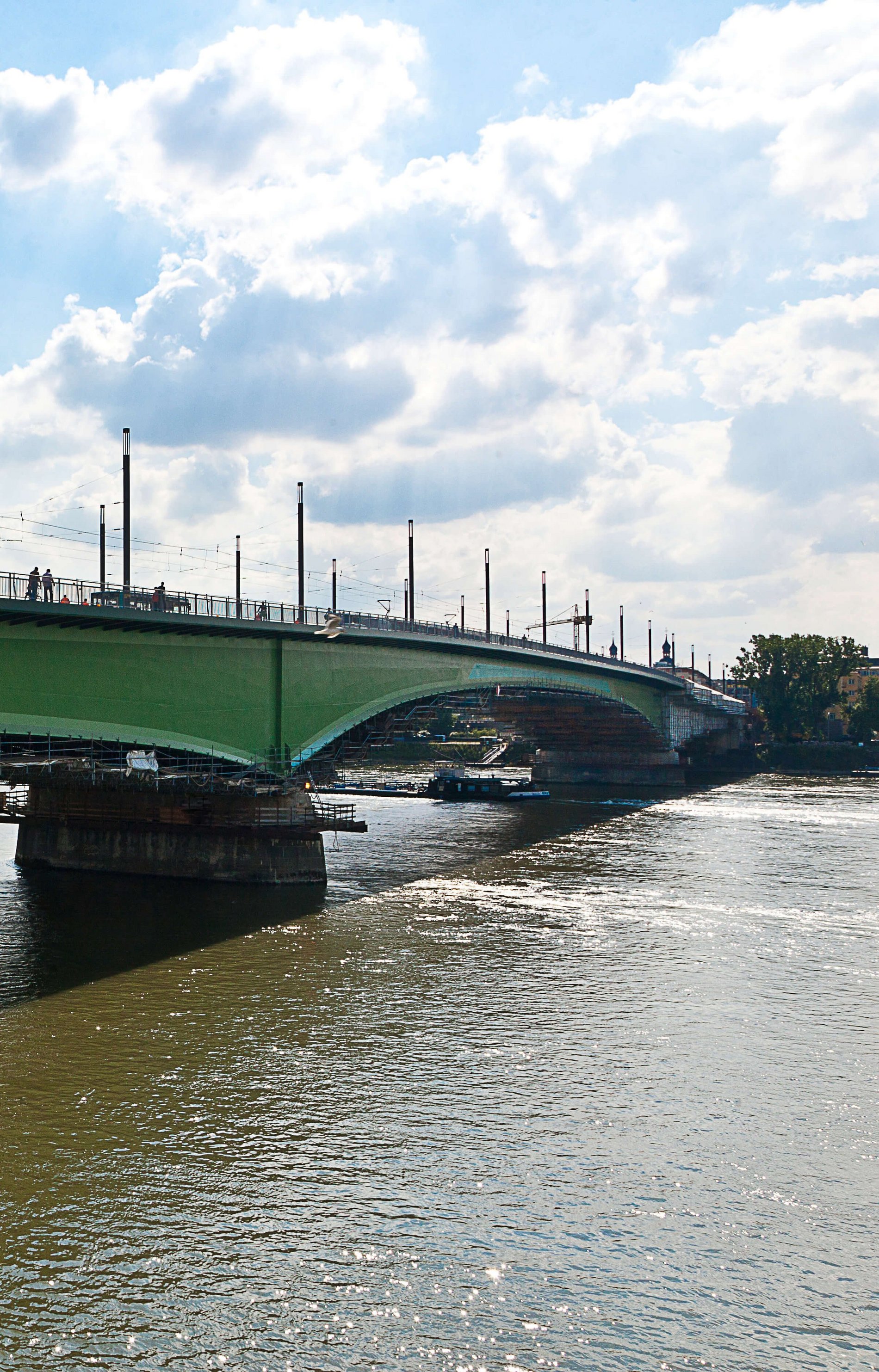 Teilausschnitt der Kennedybrücke 