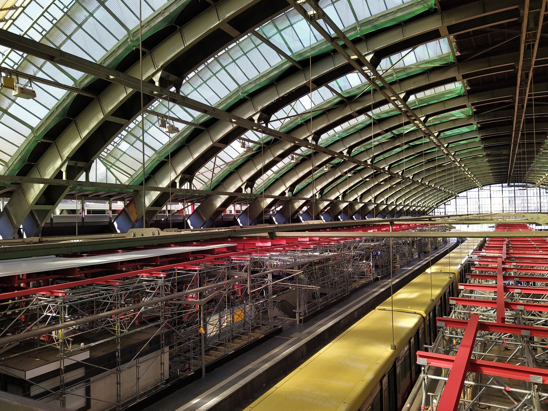 Baustelle der Südhalle im Berliner Ostbahnhof 