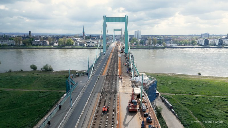 Blick auf die Mülheimer Brücke