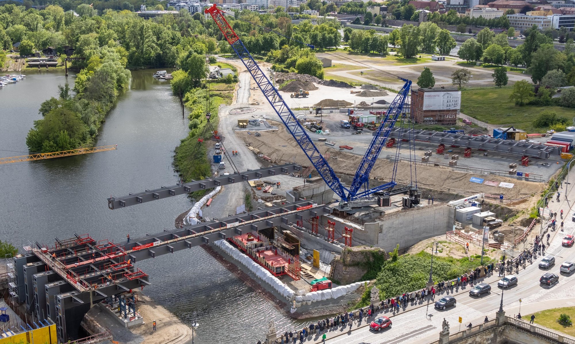 Aktiver Brückenneubau der Zollbrücke über die Zollelbe